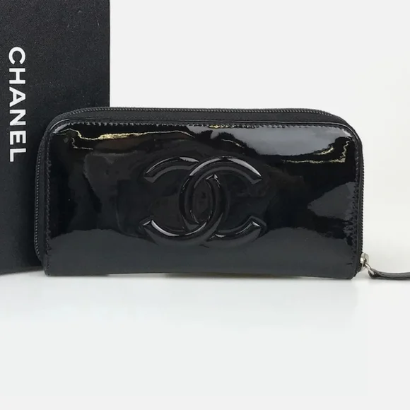 CHANEL Black Patent Leather Wallet - Picture 11 of 15